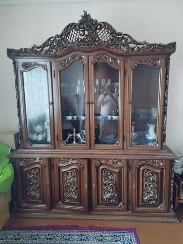 Yeni, Açılan, Düz dolab, Qorka