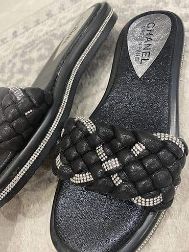 Qadın üçün zərif şlepanlar yenidi - Rəng: qara - Üst hissə: qalın