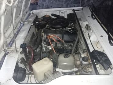 ceşka disk: VAZ 2107 sedan - Kuzov: ağ rəng, 4 qapı, klassik “07” dizaynı, xrom — 7