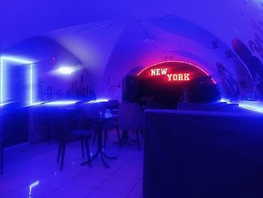 ofisiant axtarilir: Ofisiant tələb olunur — 2