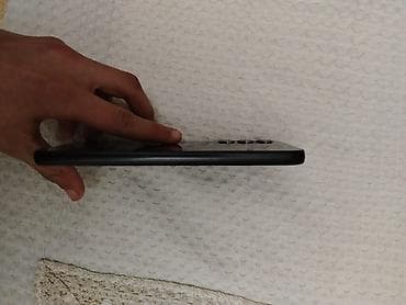 star x mini 2 hd: Məhsul: Qara rəngli smartfon Xüsusiyyətlər: - Arxa tərəfdə 3 ayrı — 4