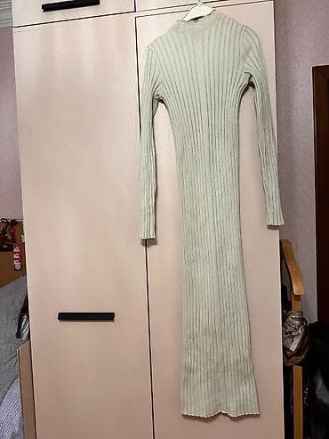 des geyimler: Qadın geyimləri dəsti – 4 əd
2_3dəfə geyinilib — 3