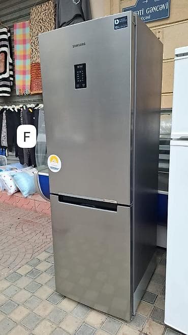 2 qapılı Samsung Soyuducu Satılır, rəng - Boz