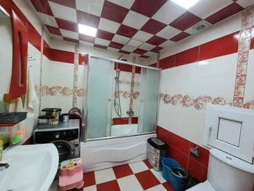 badamdarda kohne bina evleri: Həzi Aslanov metrosuna yaxin Qədir Məmmədov kucesində 13 mertebeli — 16