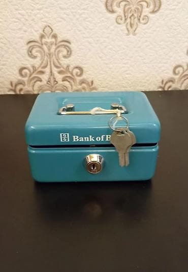 online kassa: Metal pul qutusu – “Bank of Baku” loqolu - Rəng: mavi - Material — 2