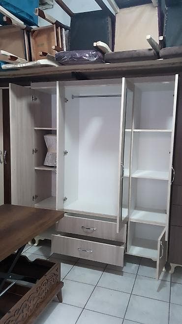 şıfoner: 4 Qapi Dolab Hazirda Anbarda var. Reng secimleride serbestdir. En 160 — 3
