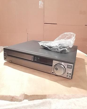 DVD və Blu-ray pleyerlər: Videomaqnitofon JVC HR-S5800EG S-VHS satılır. Kolleksiya modeli. Hifi — 1