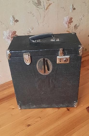 Qarmon qabi.futlyiraı Təsvir: - Material: Taxta əsaslı korpus, üstü