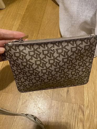 charles keith az: 10 azn DkNy original kaşelok az işlənib — 2