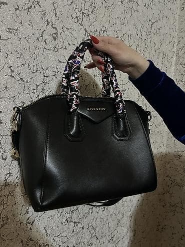 iran peci susesi: Givenchy çanta - Model: Antigona stilində, strukturlaşdırılmış forma — 1