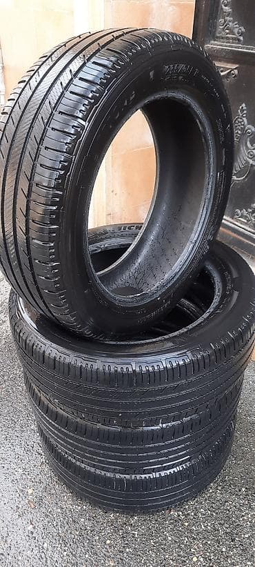 4 teker: İşlənmiş Şin Michelin 235 / 55 / R 19 — 3