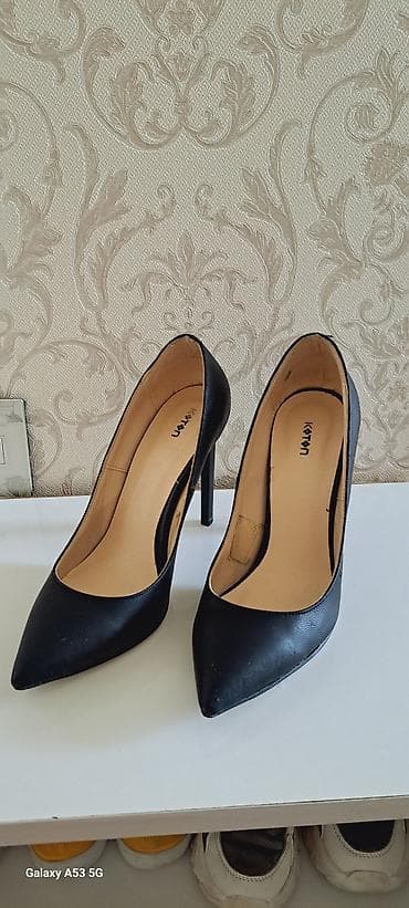 Toy paltarları və aksesuarları: Tuflilər, Ölçü: 38, rəng - Qara, İşlənmiş — 1