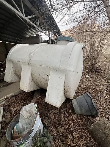 Bak, Plastik, 1500 l l, İşlənmiş, Ünvandan götürmə