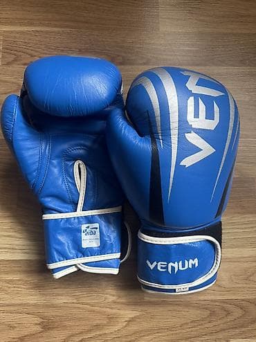 Dəbilqələr: Venum əlcəklər Növ: Boks əlcəyi (cüt) Rəng: Mavi, gümüşü-loqo və qara — 2
