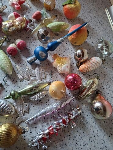 Məişət kimyəvi maddələri: Mavi rəngli Yeni il şam ağacı üçün uc (başlıq) 20 sm uzunluğu. 1 ədəd — 3