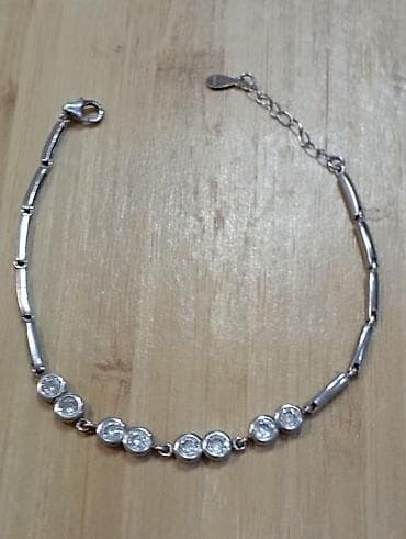 Gümüş zərif qolbaq - Material: metal ərintisi, gümüş rəngli örtük - — 1