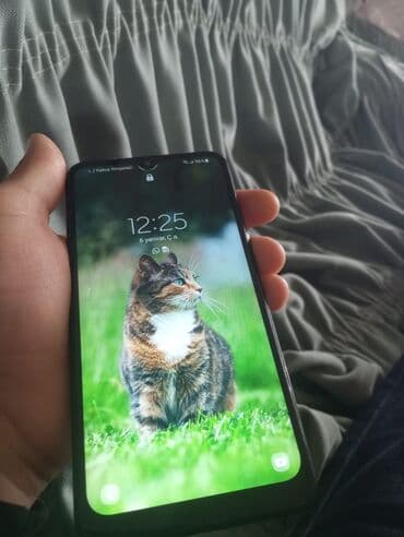 Бытовая техника: Samsung A10e, 32 ГБ, цвет - Черный, Сенсорный — 5