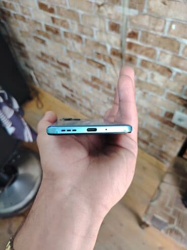 wifi modem satilir: Poco X5, 256 GB, rəng - Göy, Sensor — 3