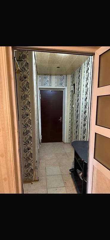 mansard bina evleri: 1 otaqlı mənzil – interyer təsviri - Geniş işıqlı qonaq otağı — 2