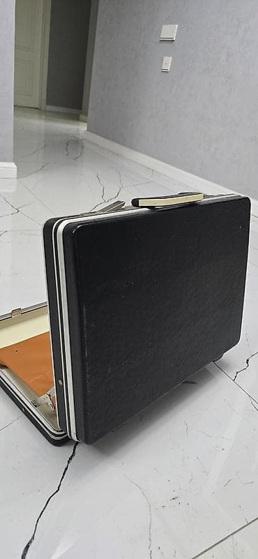 Наручные часы: Б/у — 1