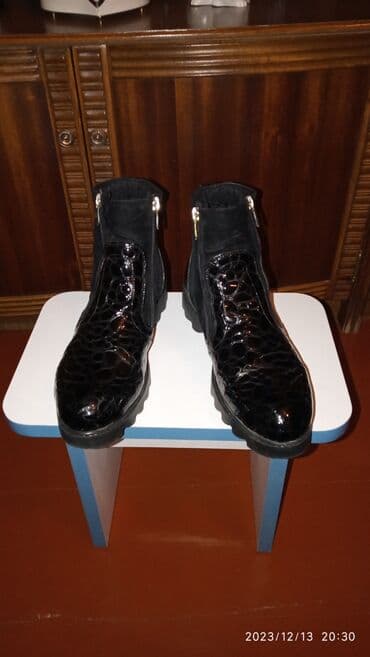 женские бот: Ботинки зимние 
 женские
zənğ edin — 1