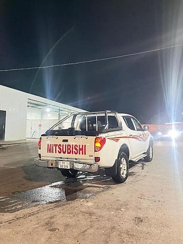 masın az: Mitsubishi L200: 2.5 l | 2012 il 256000 km Pikap — 5