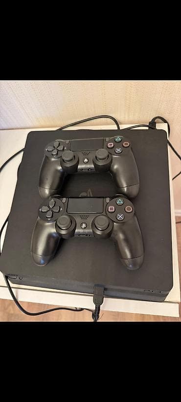 playstation 2 oyun: Ps 4 satılır 2 joistik 13 oyun ən əsas pes2021 var 490 m — 1