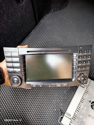 mersedes diskisi: Mercedes Benz W211 üçün NTG 1 monitor və Harman Karbon səs — 1