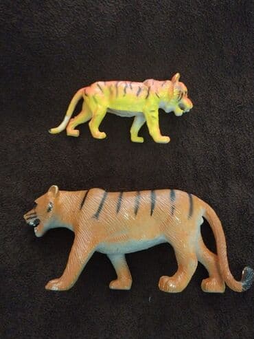 uşaq yelencek: Uşaq fiqurları və heyvan oyuncaqları dəsti. Hamisi bir yerdə 20 manat — 3