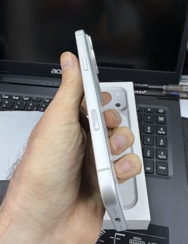 продаётся ноутбук запечатанный абсолютно новый привозной из америки: IPhone 17 Pro Max, 256 ГБ, Белый, Отпечаток пальца, Беспроводная зарядка, Face ID — 5