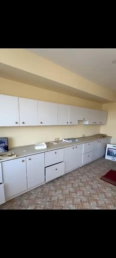 Ev və bağ: Metbex mebeli tecili satilir 250azn. Olcu 6m. Unvan Bileceri NA — 1