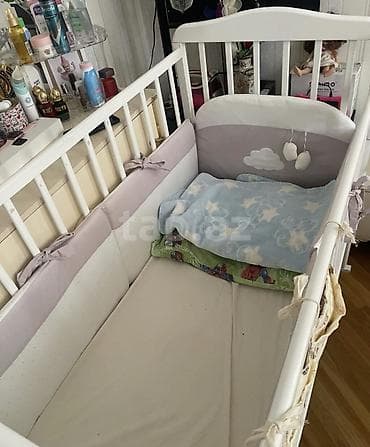 besik ucun tul: Oğlan və qız üçün, Dördbucaq, Beşik, Dəst ilə, Matras ilə, Yellənmə mexanizmsiz — 2