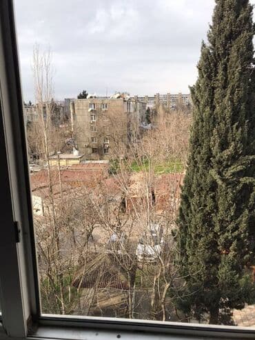 sabuncuda kirayə ev 200 azn: Xalqlar metrosuna yaxin Lacin ticarət mərkəzinə yaxin 5 mertebeli — 13