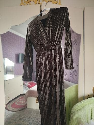 Məhsul: Uzun qollu, maksi uzunluqda qadın paltarı - Material