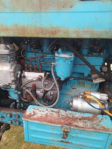 avto maşın: Minsk Traktor Zavodunun Belarus seriyasından dördçəkən traktor — 5