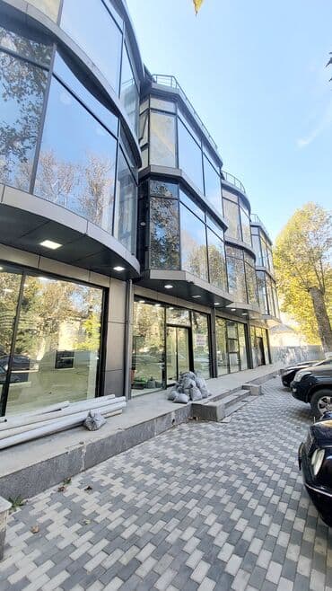 qəbələ kirayə evlər günlük: İcareye verilir. Göyçay ş. tam mərkəzdə çox əla yerdə 3 mərtəbə + — 1