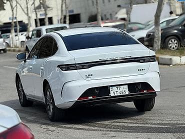 erikson t 28: BYD Qin Plus: 1.5 l | 2025 il 34000 km Sedan — 4