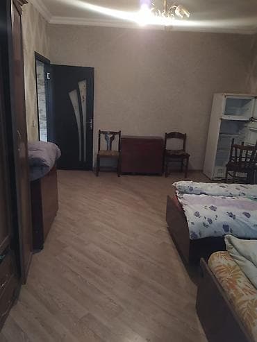Sumqayıt şəhəri, 9cu mkr, Heydər parkına baxan 9 mərtəbəli binanın 1 — 2
