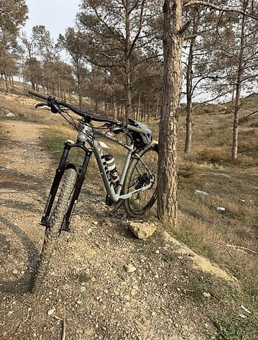 Hardtail dağ velosipedi - Çərçivə: alüminium, açıq boz rəng - lalafo.az -da Hardtail dağ velosipedi - Çərçivə: alüminium, açıq boz rəng -