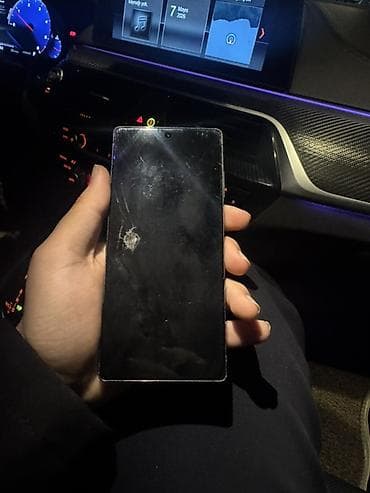 not 9 ekran: Samsung Galaxy Note 20, rəng - Qara, Qırıq — 3