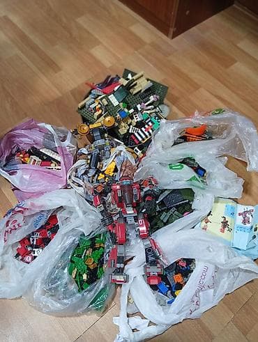 Игрушки: Konstruksiya dəsti – qırmızı robot/mecha model - Marka/seriya: SY — 6