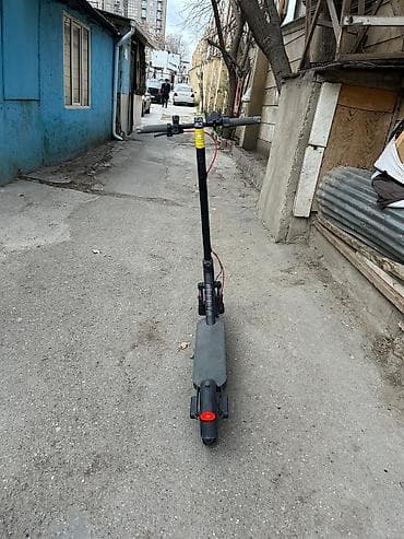 İşlənmiş Elektrik samokat 10", 501 - 750 Vt, 16 - 25 km/s, Pulsuz çatdırılma — 4