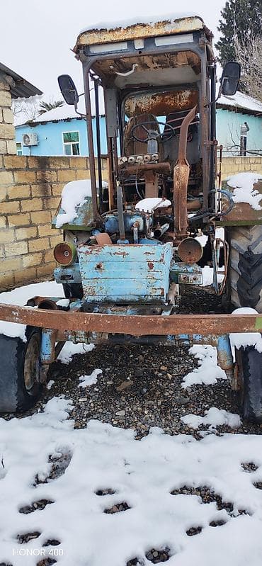 suse balon: Məhsul: Kənd təsərrüfatı traktoru və qoşulan avadanlıq Təsvir: - — 10