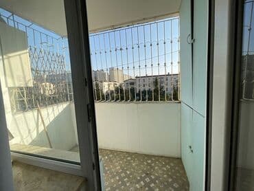 купить квартиру в баку азербайджан: Bakı, Neft Daşları qəs., 3 otaqlı, Köhnə tikili, m. Qara Qarayev, 65 kv. m — 14