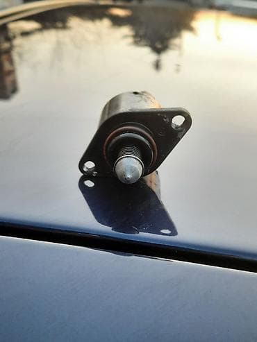 Ban, Kuzov hissələri: Avtomobil üçün boş sürət tənzimləyicisi (IAC – Idle Air Control valve) — 2