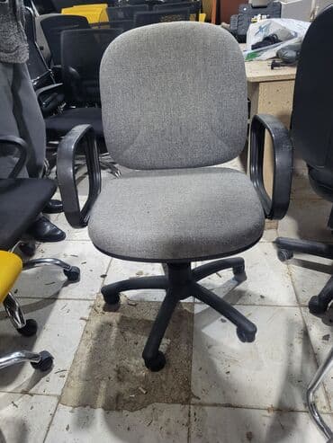 офисные кресла: Ofis kreslilari tekerli,ve tekersiz. ela veziyyetdedirler.hec bir — 8