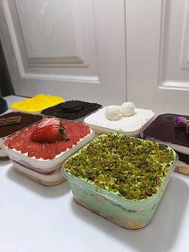 qara tut murebbesi: Meyvəli və şokoladlı kub tiramisu çeşidləri Məzmun və ləzzətlər: - — 4