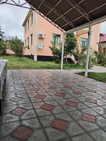 kafe stolari: 220 kv. m, 7 otaqlı, Kombi — 2