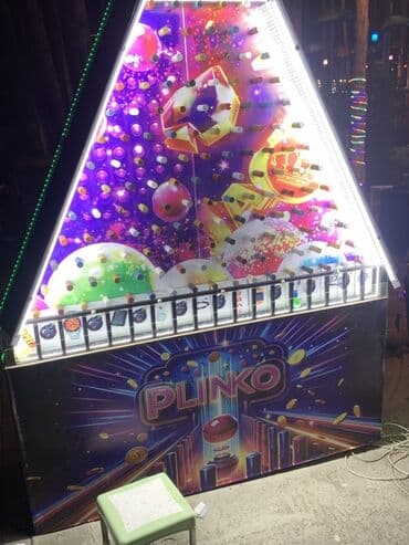kaset video: Plinko oyun maşını, parlaq qrafika və rəngli işıqlandırma ilə təchiz — 1