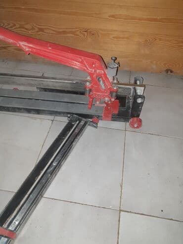 Təcili satılır. Metal kəsmə və bükmə üçün əl presi – xətti bələdçilər